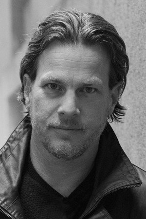 Photo of Jonathan Nolan from the Latest Netflix gallery