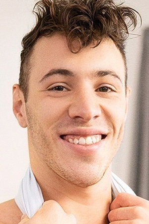 Photo of Kyle Fletcher from the Latest Netflix gallery
