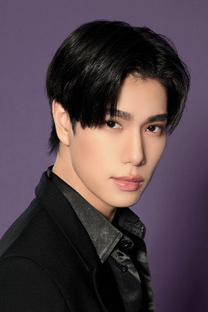 Phuwin Tangsakyuen photo