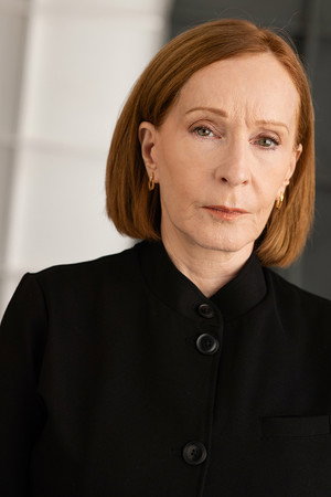 Photo of Mindee de Lacey from the Latest Netflix gallery