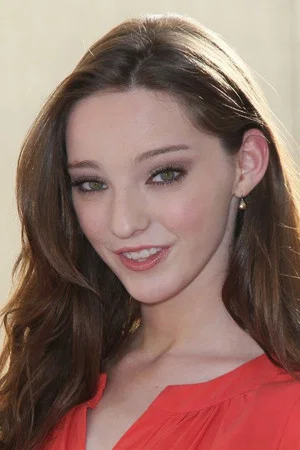 Photo of Emma Dumont from the Latest Netflix gallery