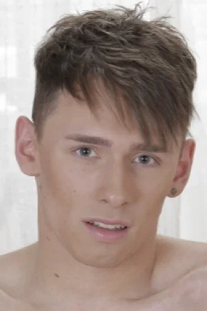 Photo of Oscar Roberts from the Latest Netflix gallery