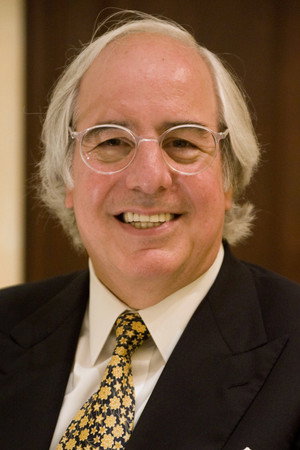 Photo of Frank Abagnale Jr. from the Latest Netflix gallery
