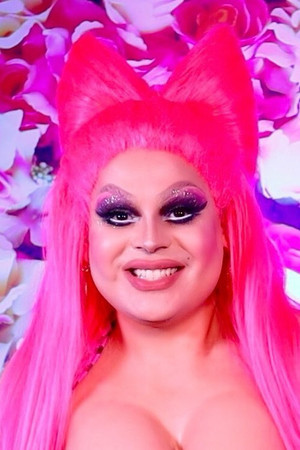 Photo of Jaymes Mansfield from the Latest Netflix gallery