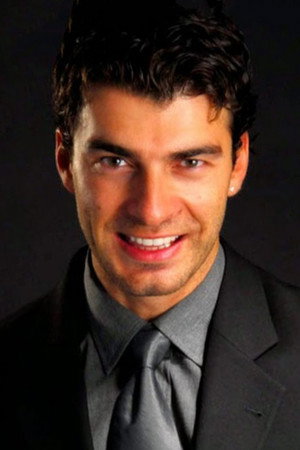 Photo of Özgür Özberk from the Latest Netflix gallery