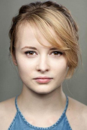 Photo of Shannon Tarbet from the Latest Netflix gallery