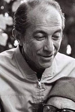 Ertem Eğilmez photo