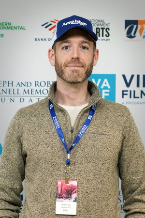 Photo of Scott Faris from the Latest Netflix gallery