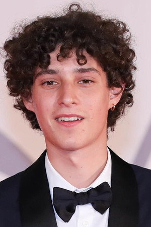 Photo of Filippo Scotti from the Latest Netflix gallery
