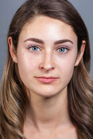 Photo of Elle Cooper from the Latest Netflix gallery