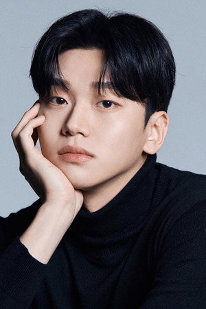 Photo of Shin Yun-je from the Latest Netflix gallery