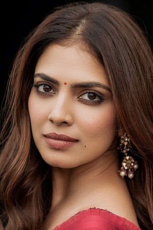 Malavika Mohanan photo