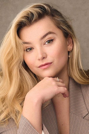 Photo of Georgie Banks from the Latest Netflix gallery