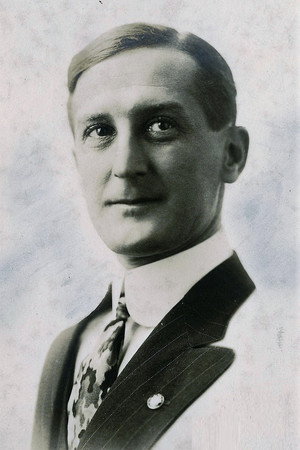 Photo of William V. Mong from the Latest Netflix gallery