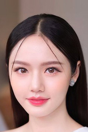 Punyapat Wangpongsathaporn photo