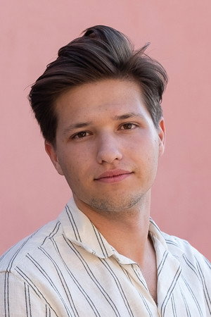 Photo of Philip Mosimann from the Latest Netflix gallery