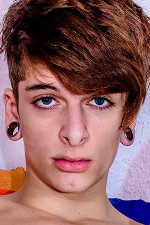 Photo of Julien from the Latest Netflix gallery