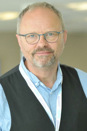 Robert Llewellyn photo