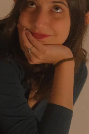 Photo of Fernanda Franke from the Latest Netflix gallery