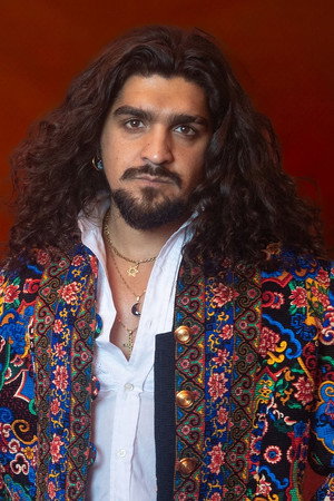 Photo of Israel Fernández from the Latest Netflix gallery