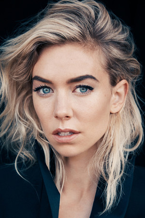 Vanessa Kirby photo