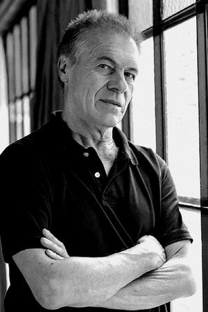 Miguel Ángel Solá photo