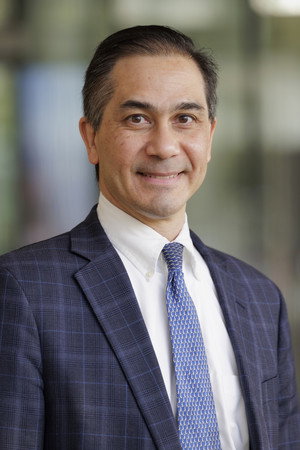Photo of Dan Barouch from the Latest Netflix gallery