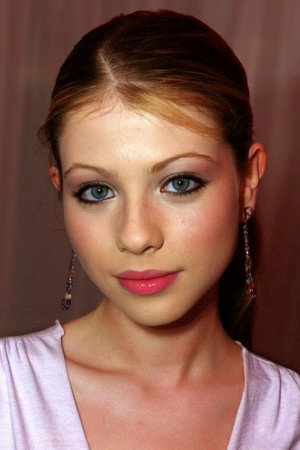 Michelle Trachtenberg photo