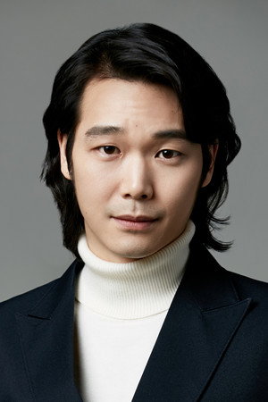 Yoon Jeong-seop photo