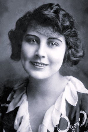 Photo of Dorothy Dalton from the Latest Netflix gallery