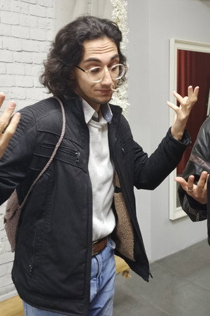 Photo of Alim Sarı from the Latest Netflix gallery
