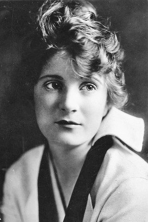 Mae Marsh photo