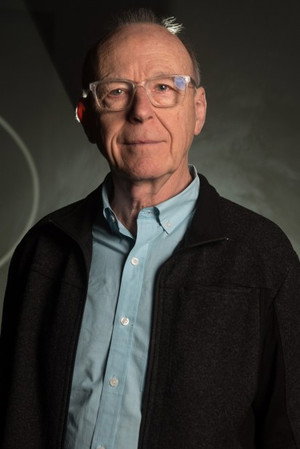 Photo of Anthony McCall from the Latest Netflix gallery