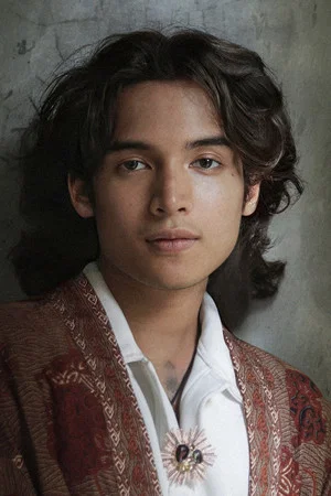 Photo of Julio Rionaldo from the Latest Netflix gallery