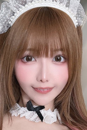 Photo of Karen Asahina from the Latest Netflix gallery
