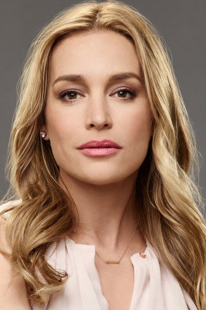 Piper Perabo photo