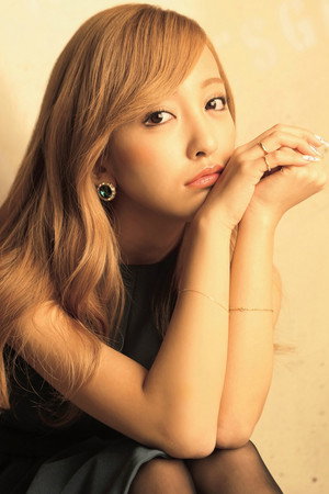 Tomomi Itano photo