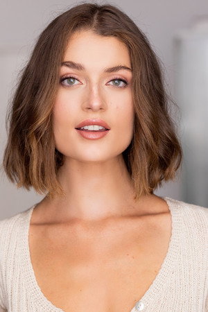 Photo of Lacey Claire Rogers from the Latest Netflix gallery