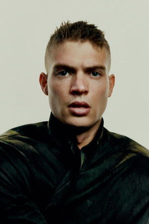 Josha Stradowski photo