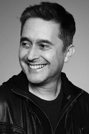 Photo of Julio Rojas from the Latest Netflix gallery