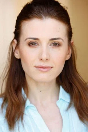 Photo of Alma Saraci from the Latest Netflix gallery