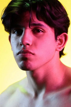 Photo of Charlie Hilder from the Latest Netflix gallery