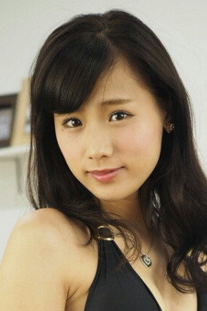 Photo of Yuzuki Akiyama from the Latest Netflix gallery
