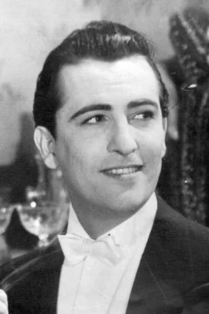 Photo of Hugo del Carril from the Latest Netflix gallery