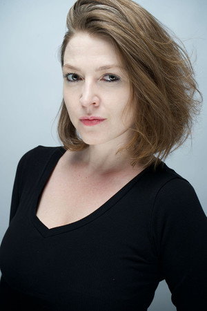 Photo of Ischa Bee from the Latest Netflix gallery