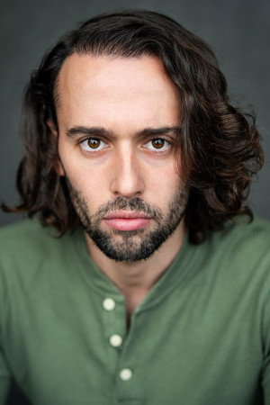 Photo of Max Dinnen from the Latest Netflix gallery