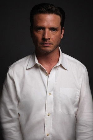 Aden Young photo