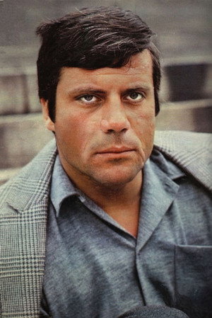 Oliver Reed photo