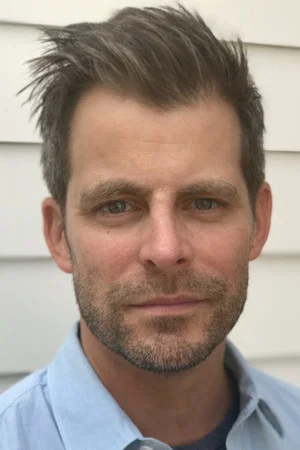 Photo of Grant Thompson from the Latest Netflix gallery