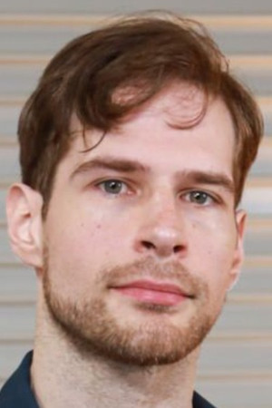 Photo of David Skylar from the Latest Netflix gallery